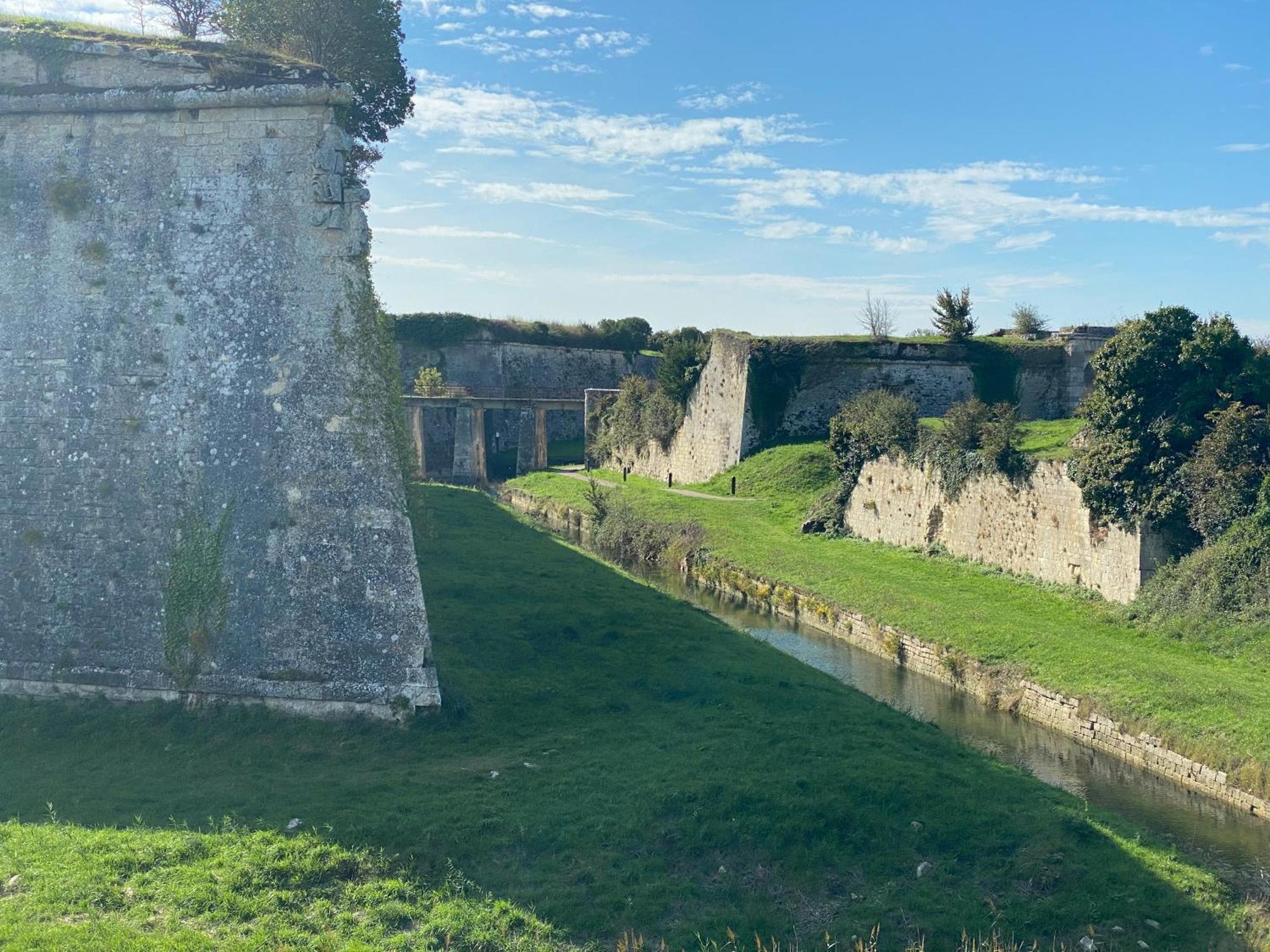 Les Amareyeurs - Ile D'Oleron - Maison Classee 3 Etoiles Avec Piscine - Clim - Velos Le Château-dʼOléron Exterior foto
